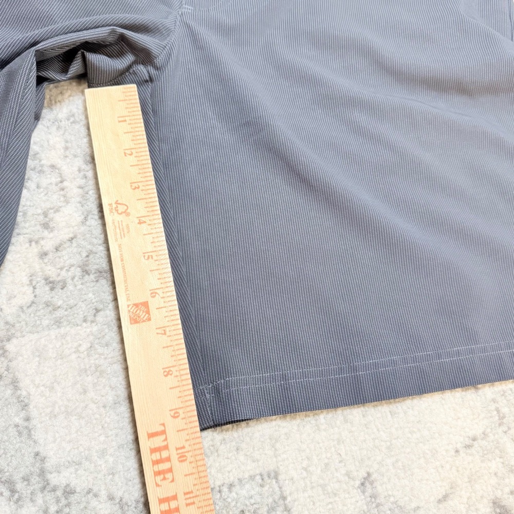 Ben Hogan Mens Golf Shorts Striped Gray Flat Front Casual Chino Size 36 - Picture 3 of 5